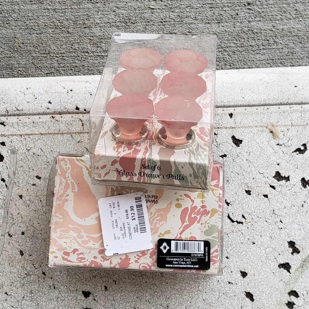 Pink Decorative Knobs - Picture 2 of 10